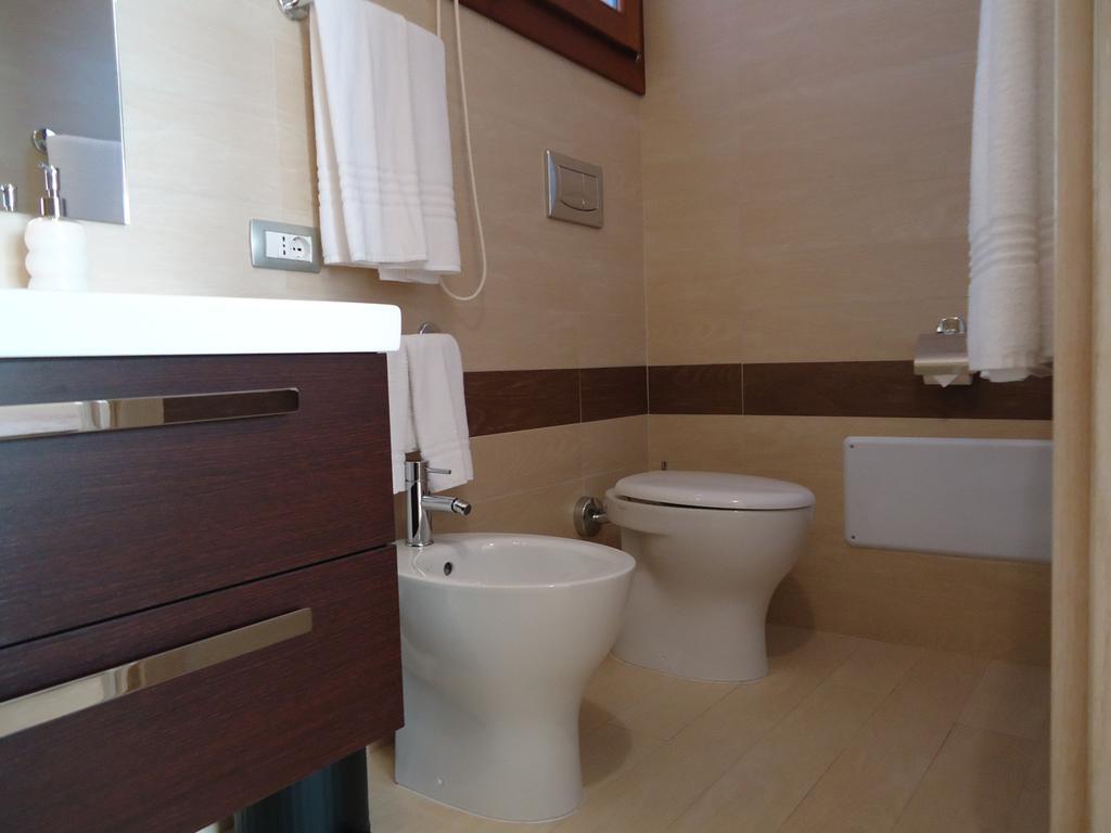 פולה B&B L'Aurora חדר תמונה